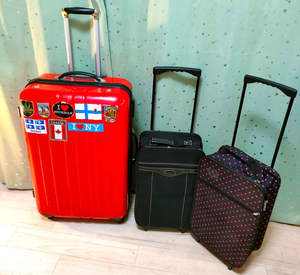 【掲載用】私物スーツケース3種横並び